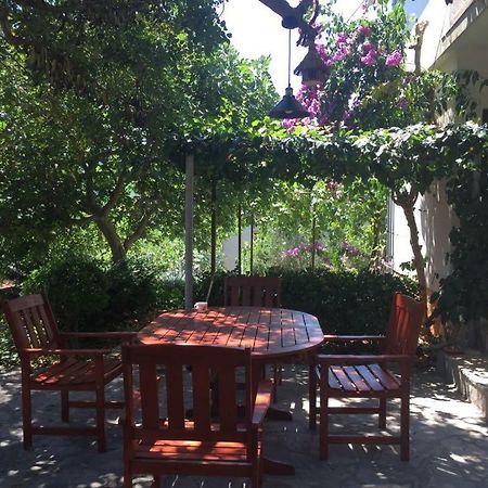 Апартаменти Relax Garden Старий Град Екстер'єр фото