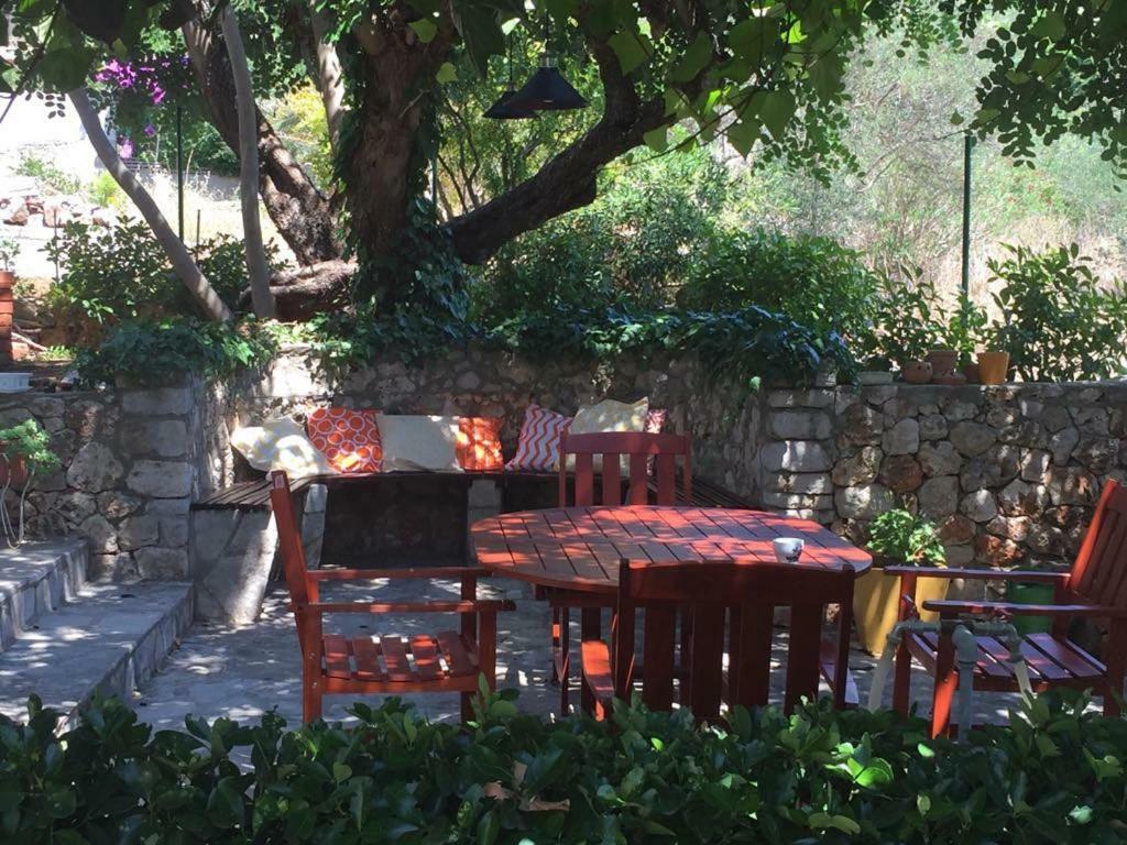Апартаменти Relax Garden Старий Град Екстер'єр фото